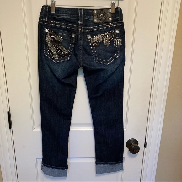 Miss Me Woman’s Size 25 Embellished Dark Wash Straight Jeans - Picture 3 of 14